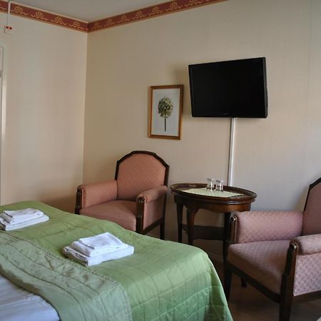 Solsta Hotell Карлстад Экстерьер фото