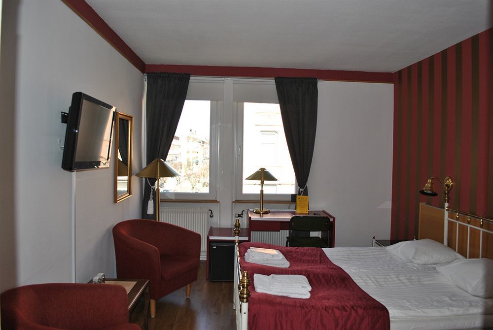 Solsta Hotell Карлстад Экстерьер фото