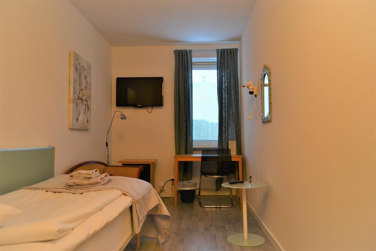 Solsta Hotell Карлстад Экстерьер фото